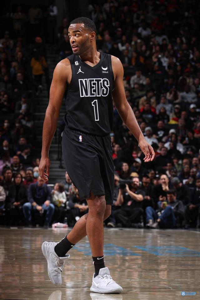 败卫冕冠军 败卫冕冠军