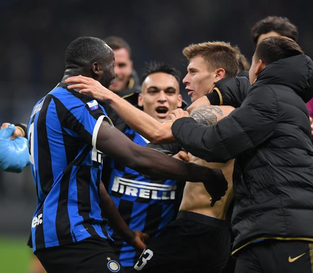 步制造错位 步制造错位