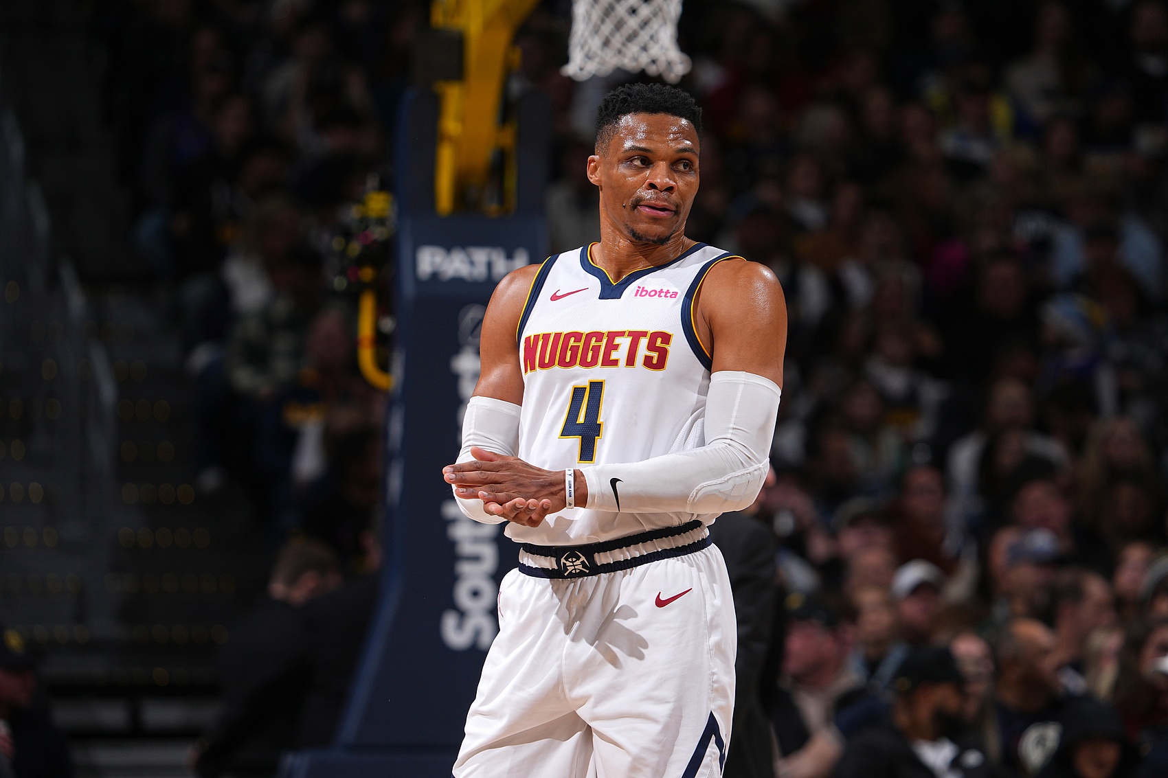 奏拉回正轨 奏拉回正轨